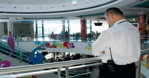 Как осуществляется служба безопасности торгового центра? Как осуществляется служба безопасности торгового центра?